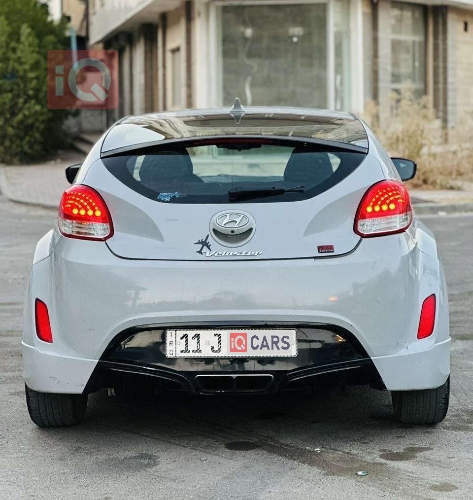 Hyundai Veloster